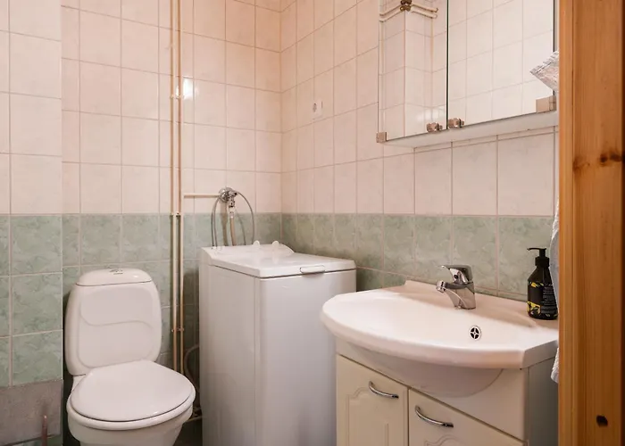 Polar Hideaway By Aavalevi Daire