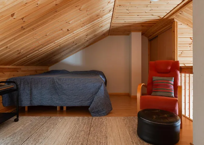 Polar Hideaway By Aavalevi